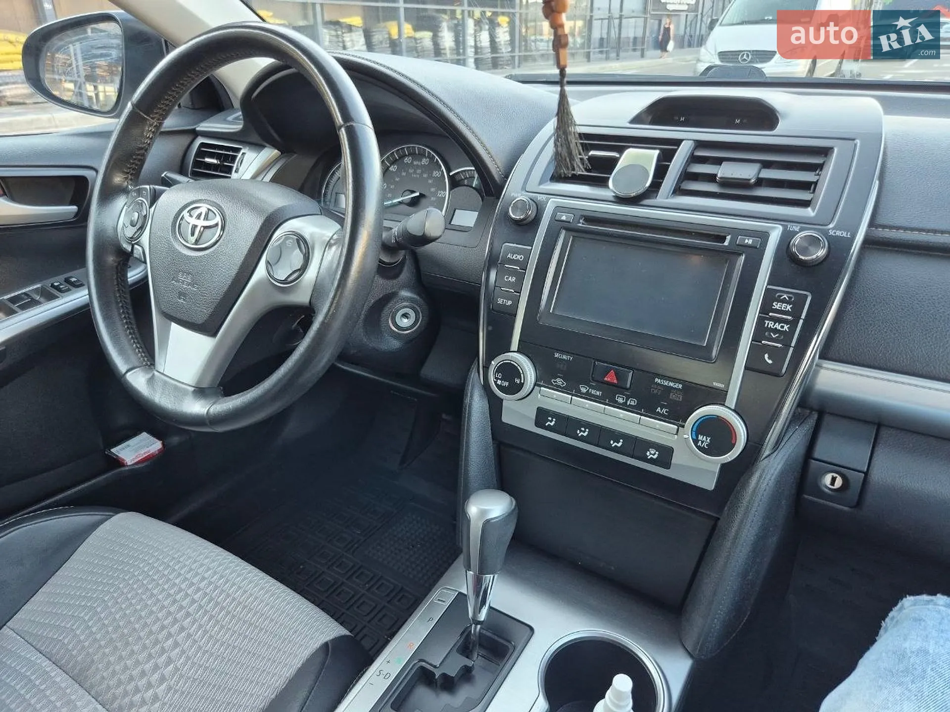 2014 Toyota Camry - мініатюра 4