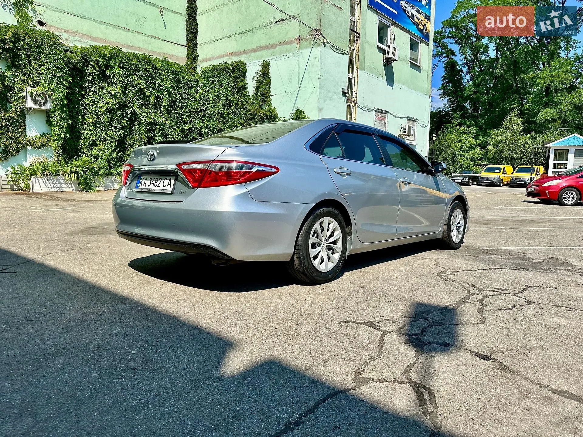 2016 Toyota Camry - мініатюра 5