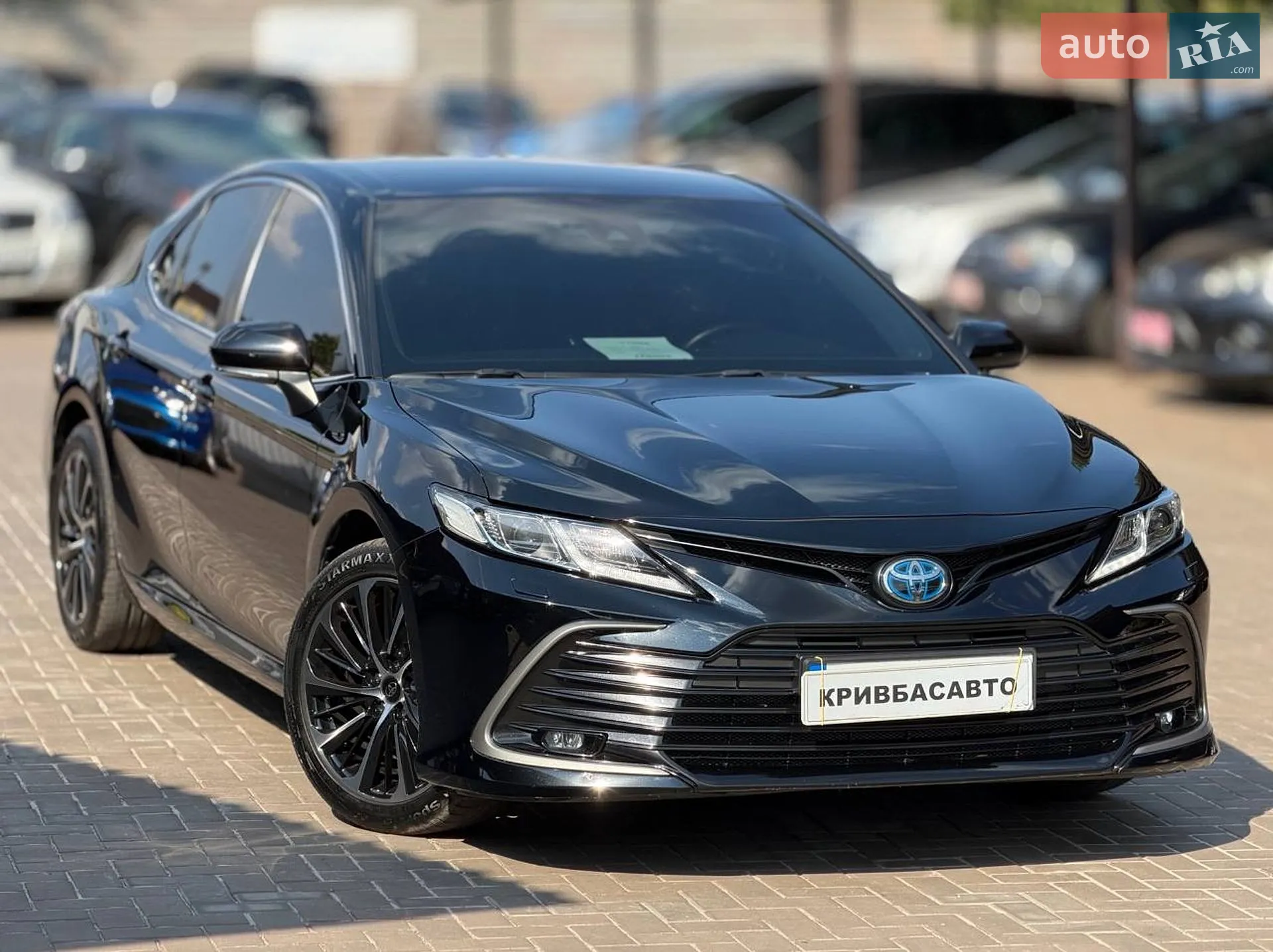 2021 Toyota Camry - фото 1