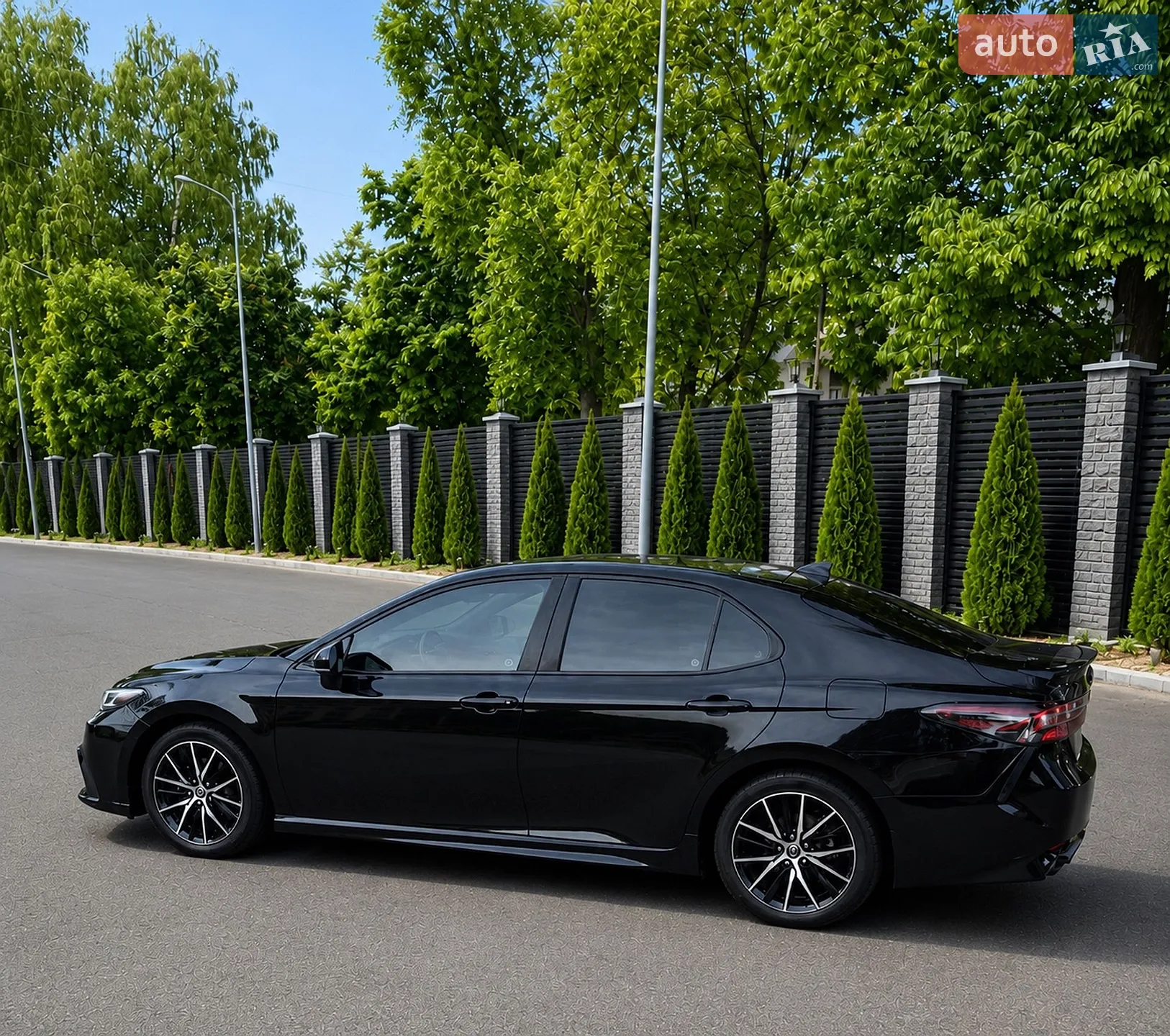 2022 Toyota Camry - мініатюра 10