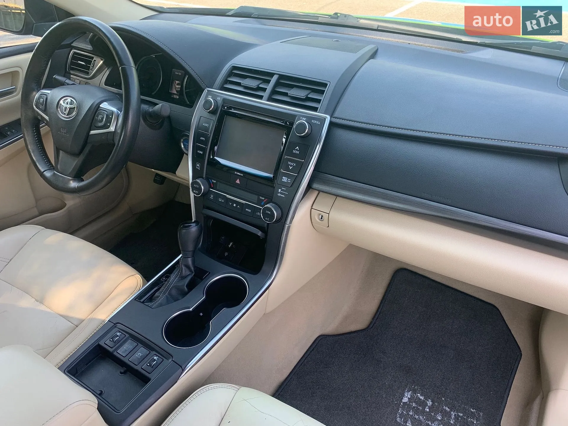 2016 Toyota Camry - мініатюра 16