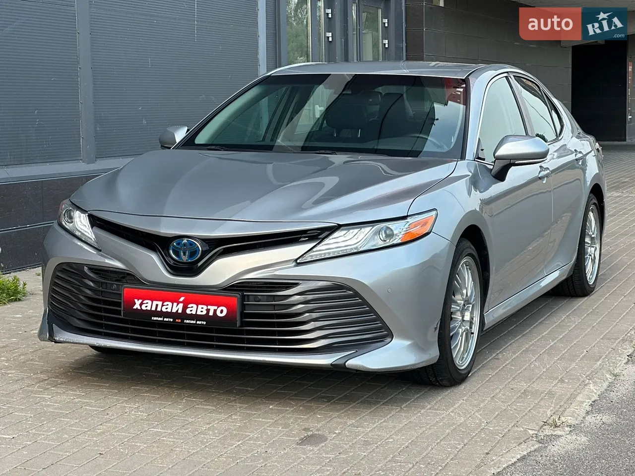2018 Toyota Camry - мініатюра 16