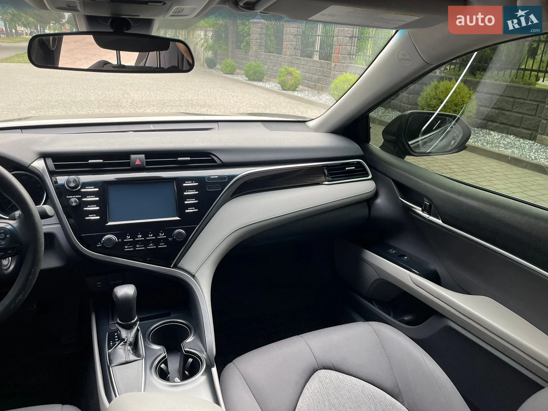 2017 Toyota Camry - мініатюра 26