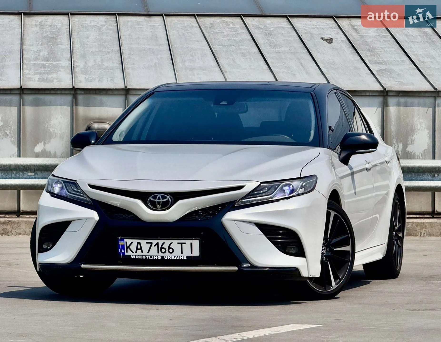 2019 Toyota Camry - мініатюра 3