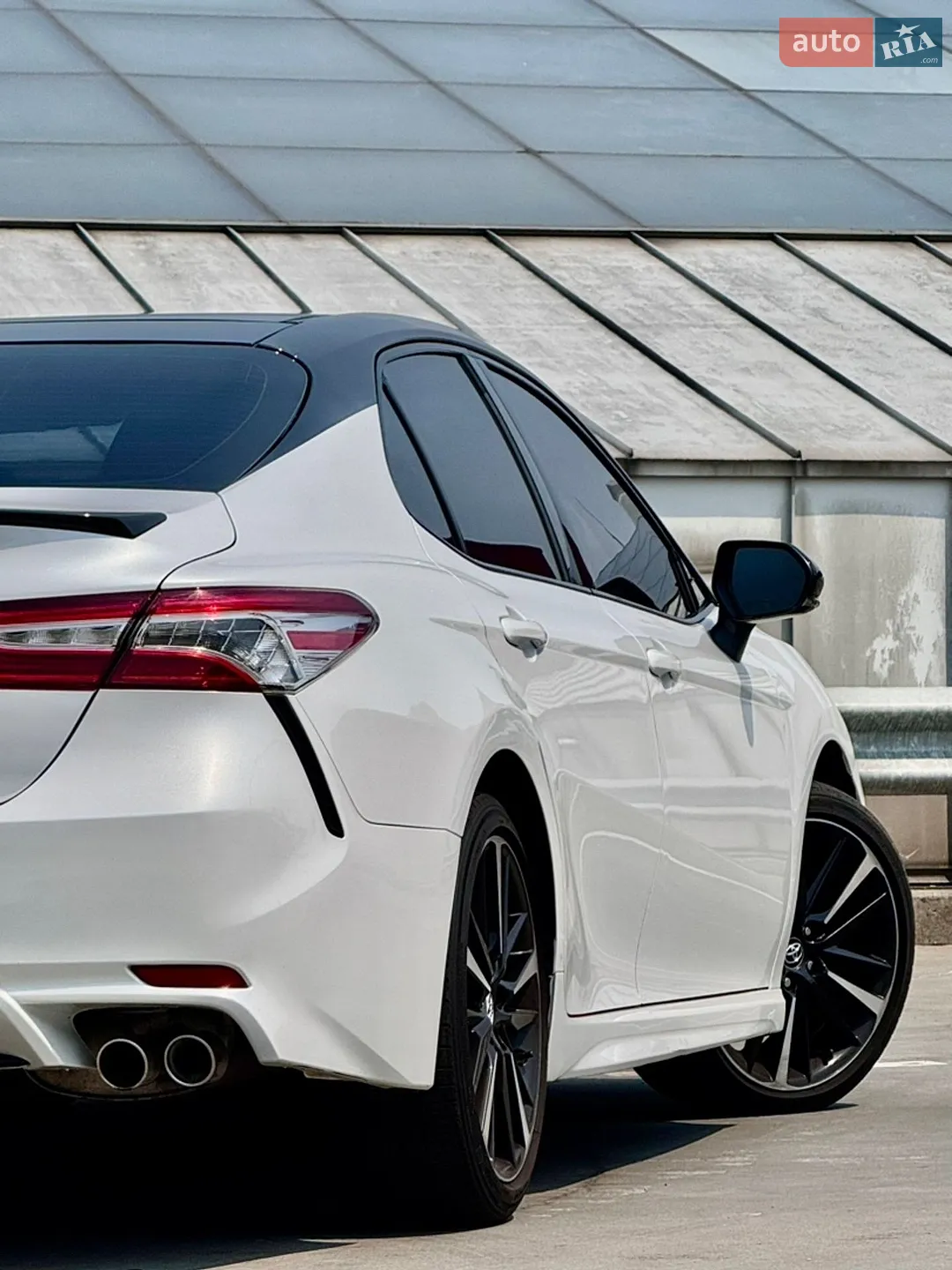 2019 Toyota Camry - мініатюра 16