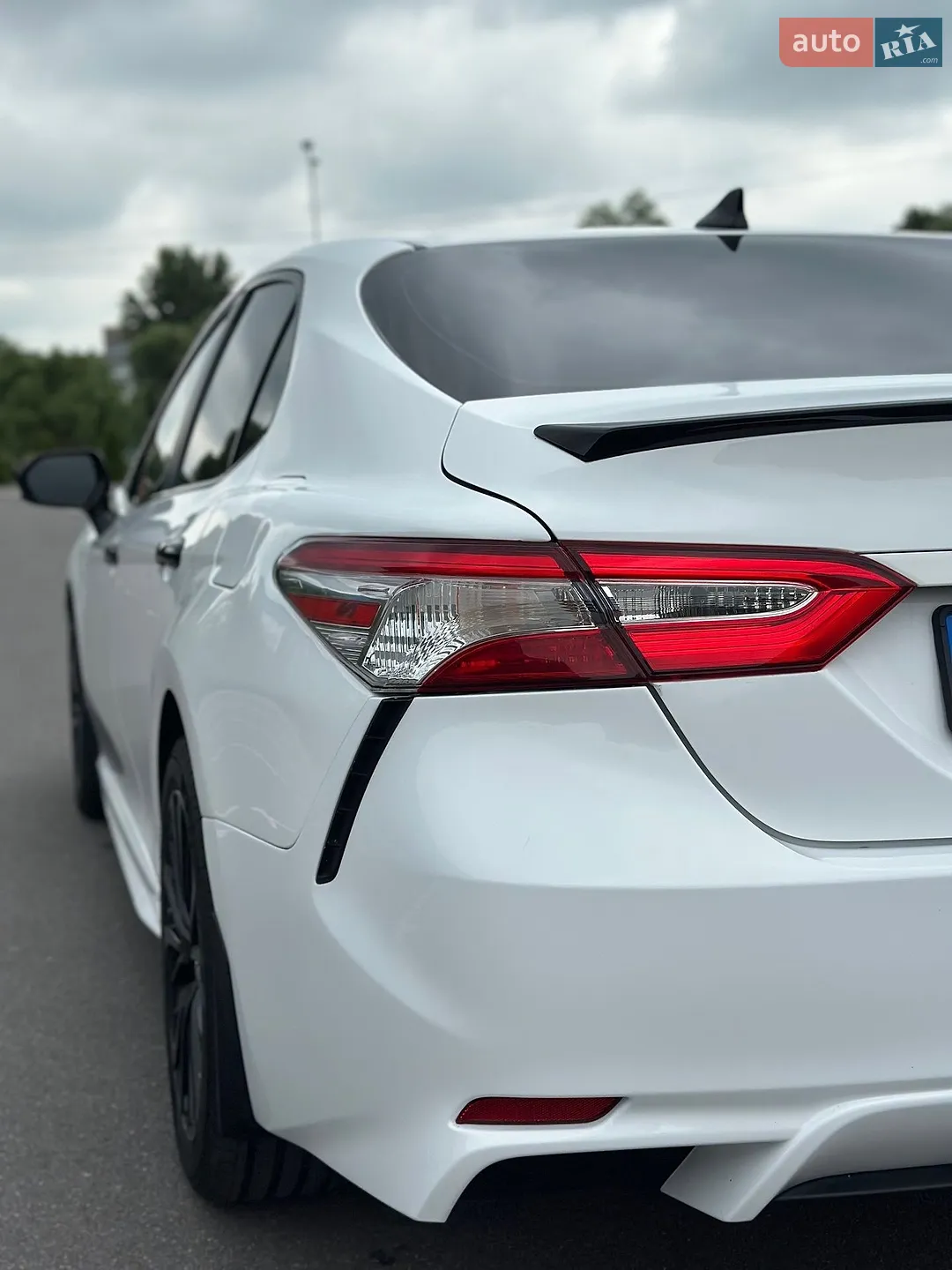 2019 Toyota Camry - мініатюра 3