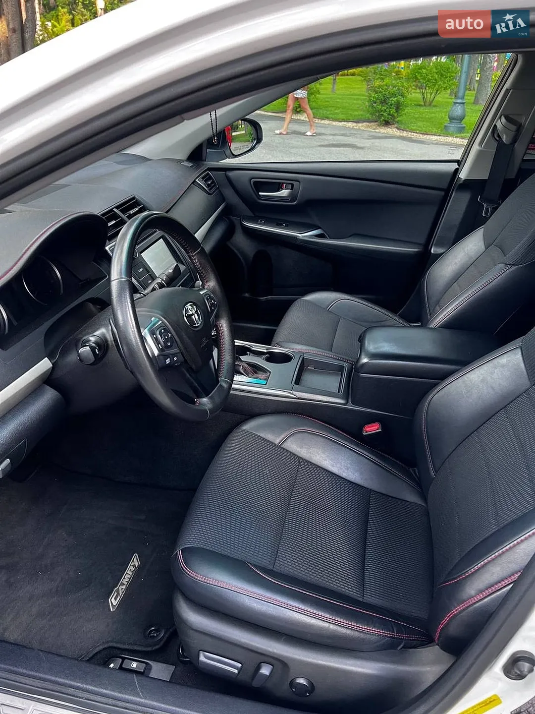 2017 Toyota Camry - мініатюра 23