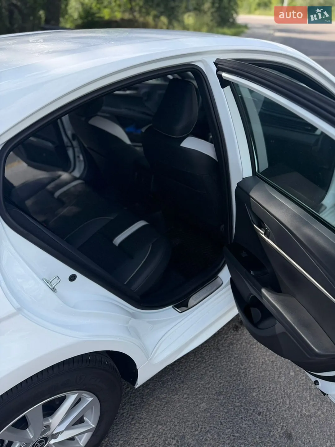 2025 Toyota Camry - мініатюра 10