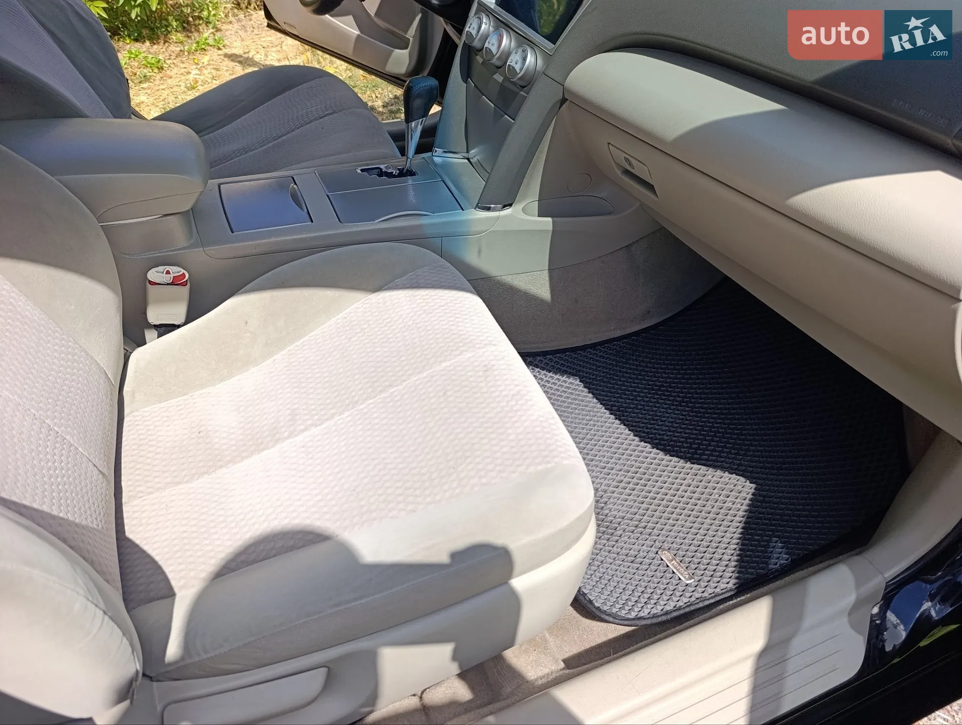 2010 Toyota Camry - мініатюра 22