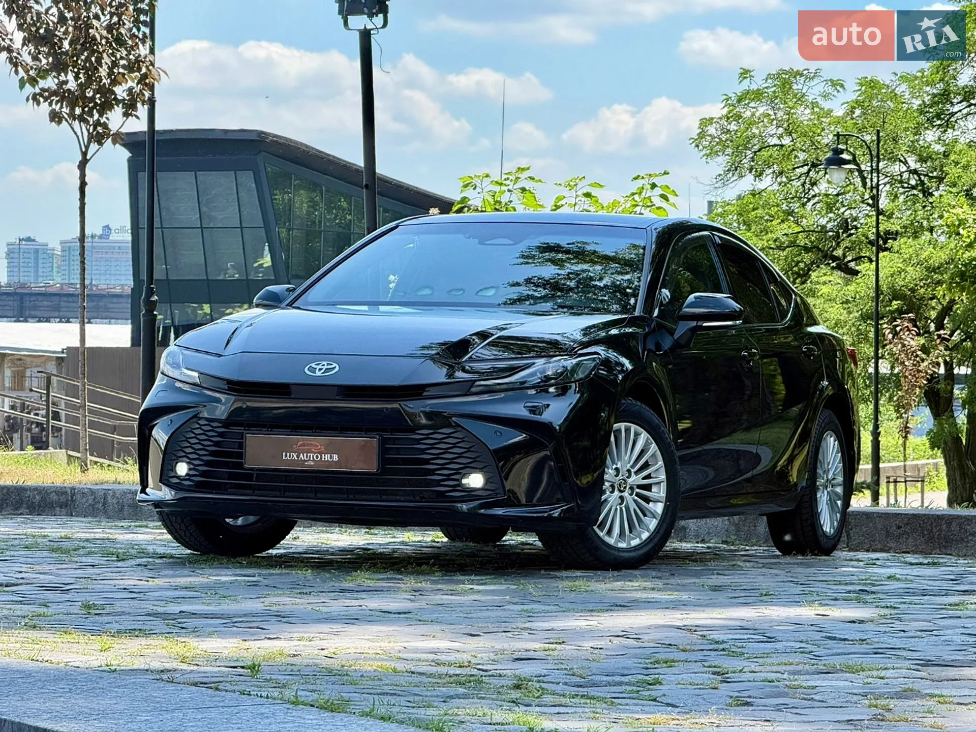 2025 Toyota Camry - мініатюра 21
