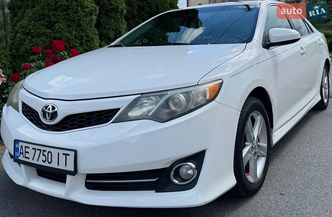 2012 Toyota Camry - мініатюра 13