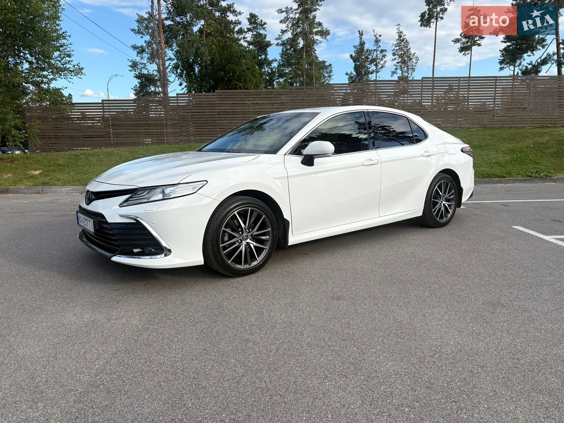 2021 Toyota Camry - фото 1