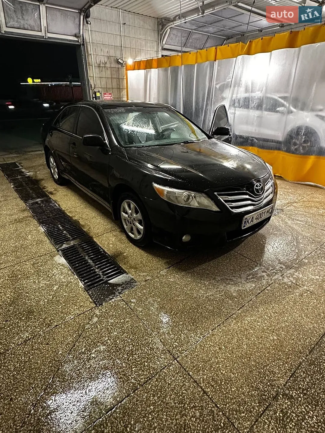 2010 Toyota Camry - мініатюра 3
