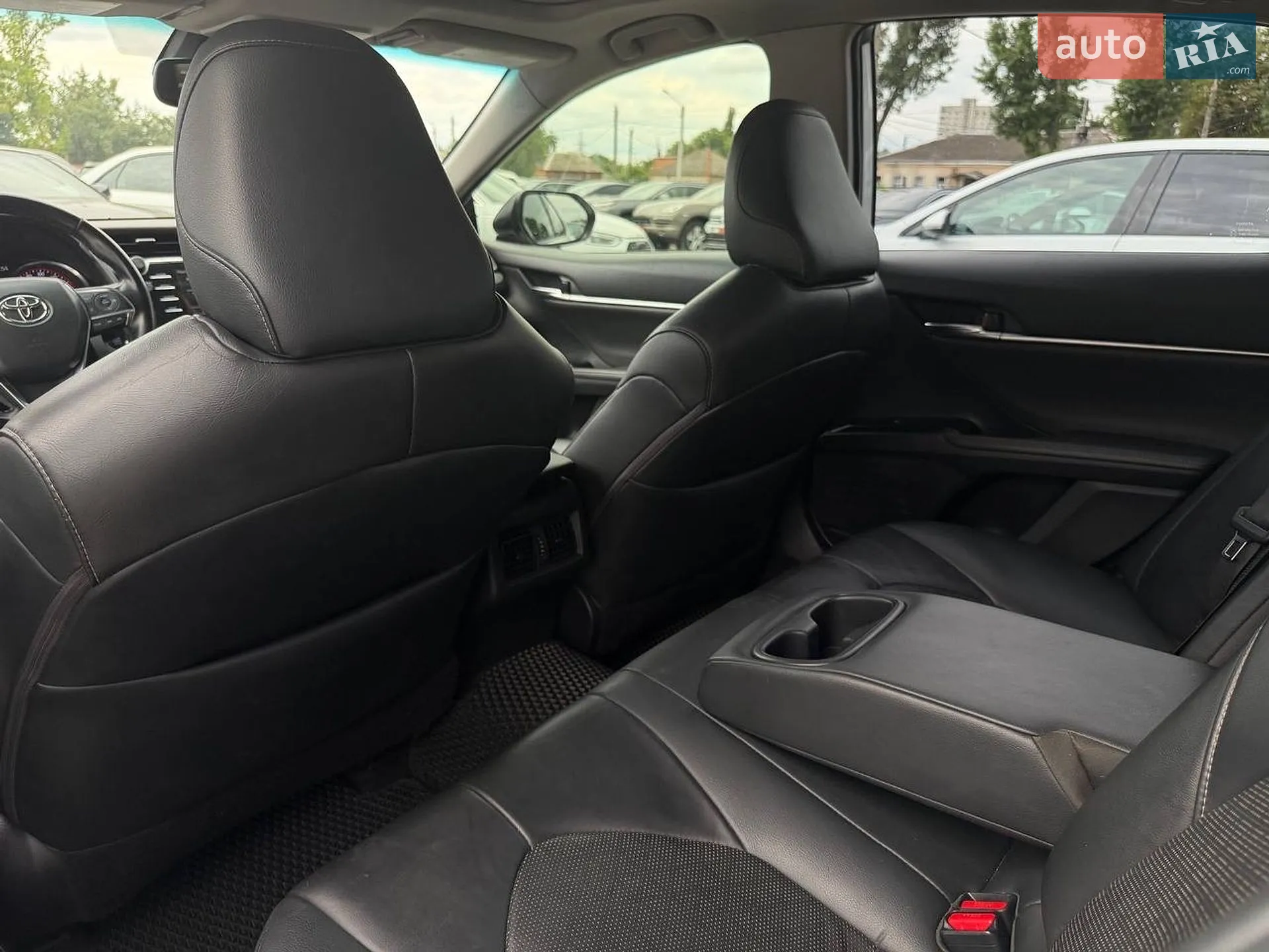 2018 Toyota Camry - мініатюра 26