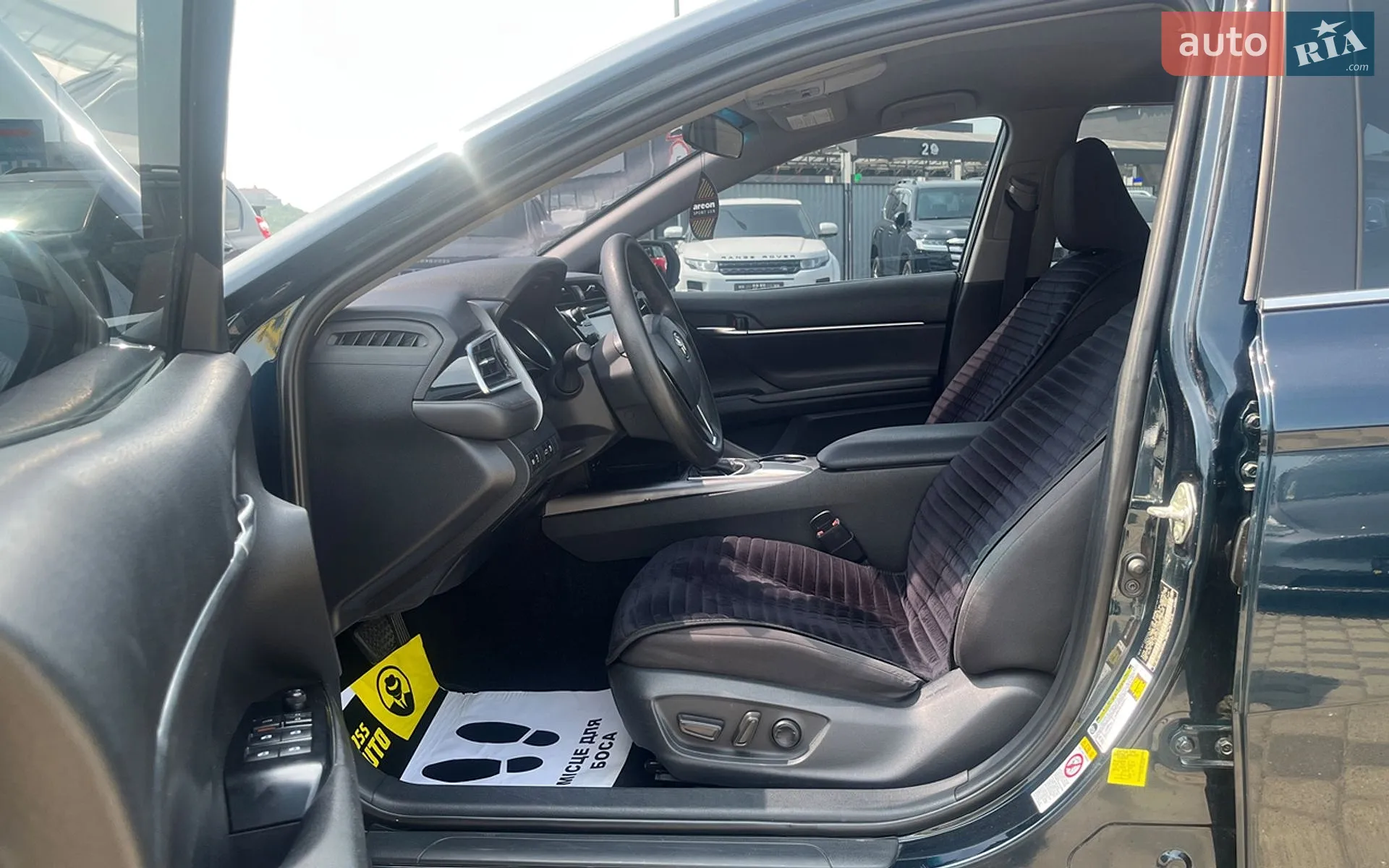 2018 Toyota Camry - мініатюра 9