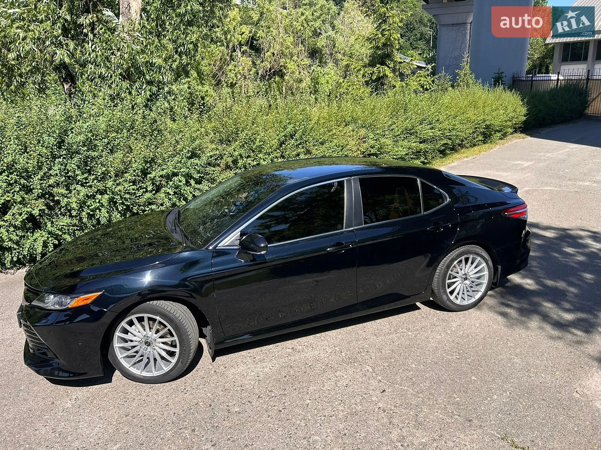 2017 Toyota Camry - мініатюра 10