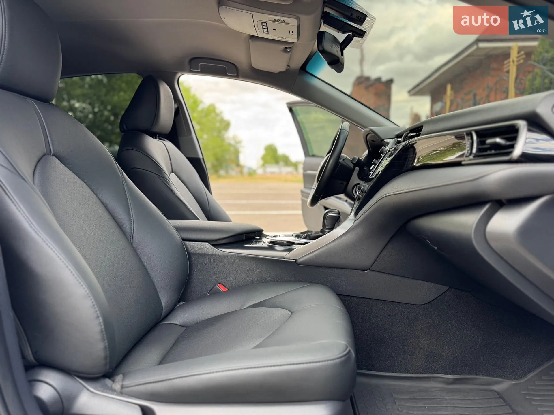 2020 Toyota Camry - мініатюра 18