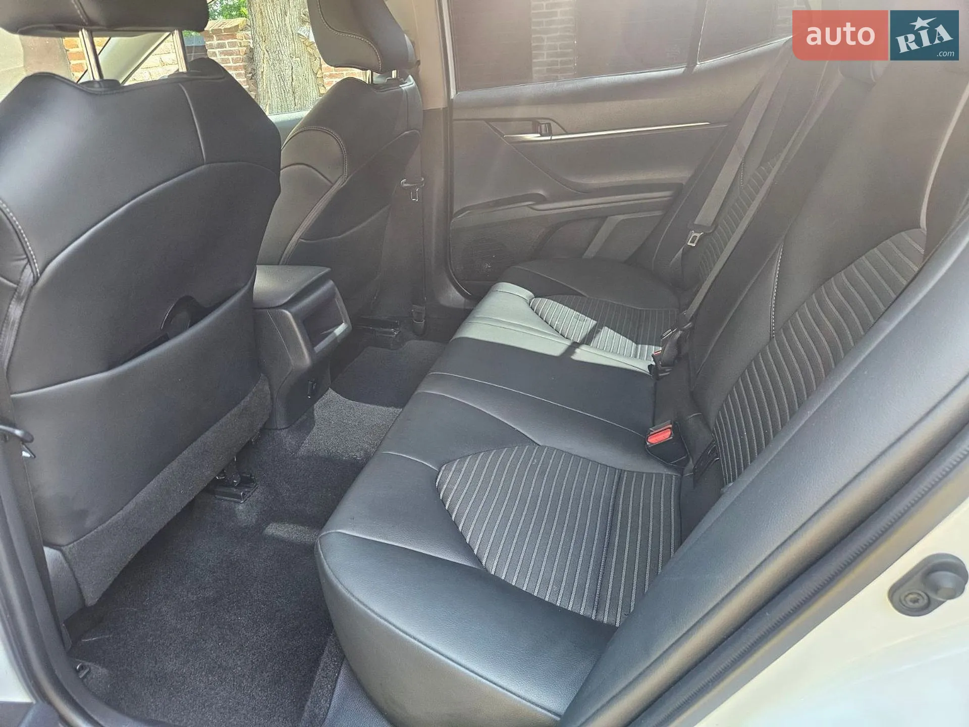 2021 Toyota Camry - мініатюра 23