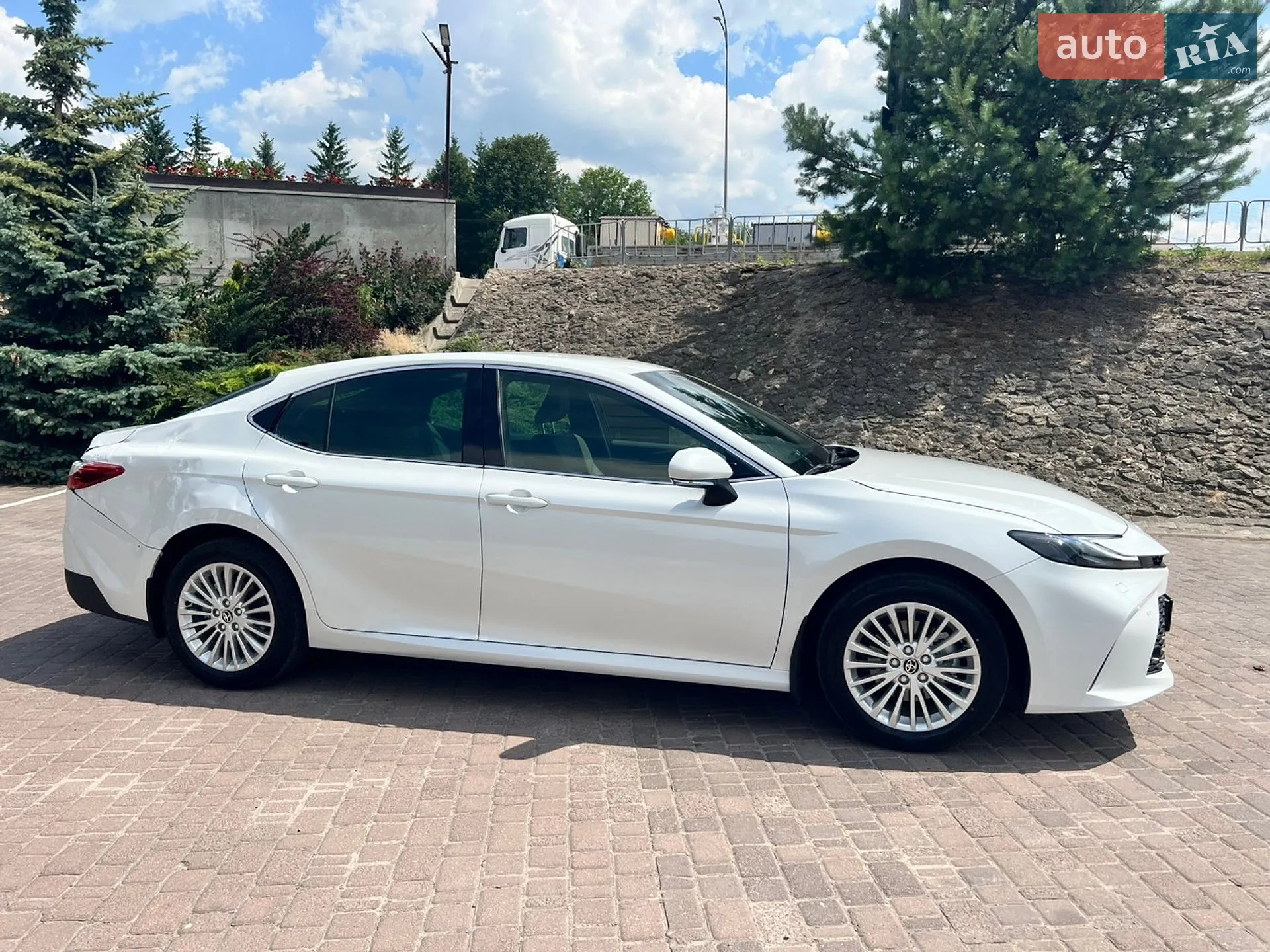 2025 Toyota Camry - мініатюра 14