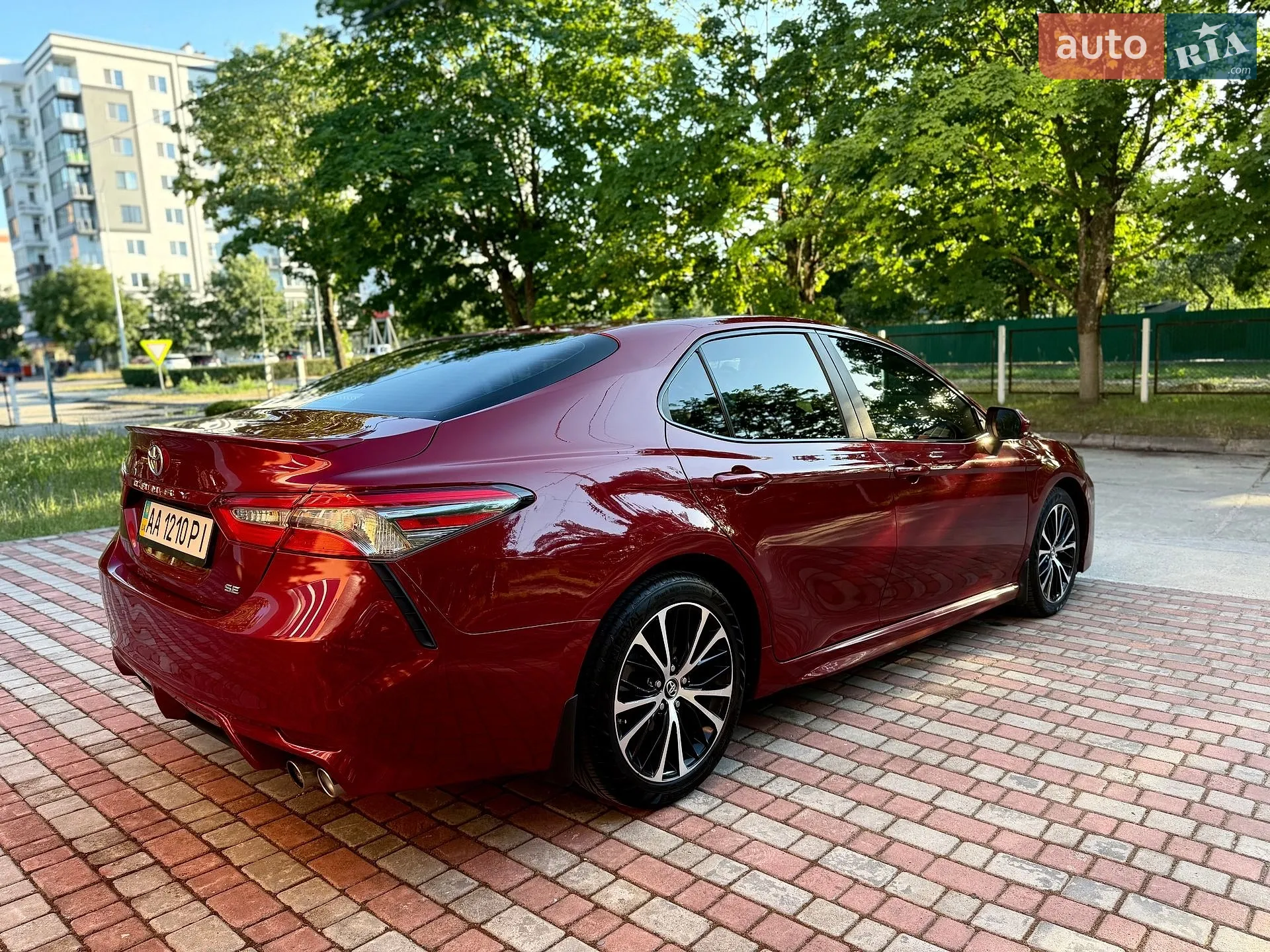 2017 Toyota Camry - мініатюра 20