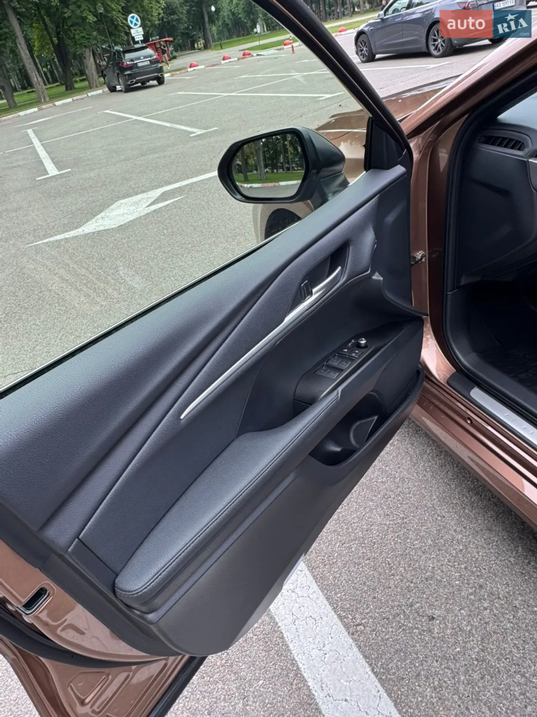 2025 Toyota Camry - мініатюра 12
