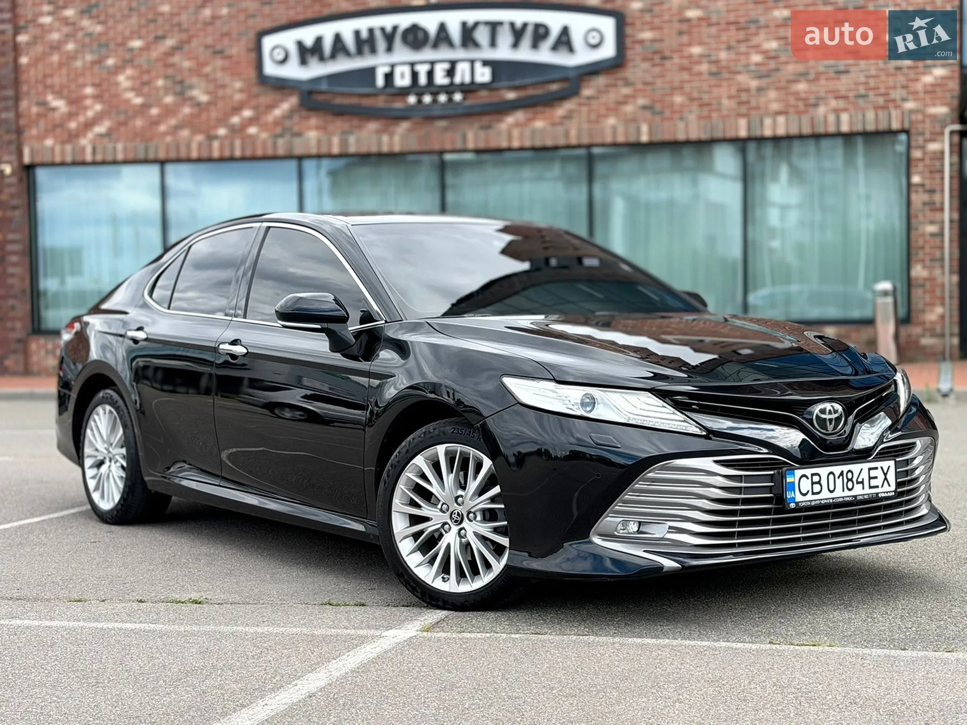 2019 Toyota Camry - мініатюра 3