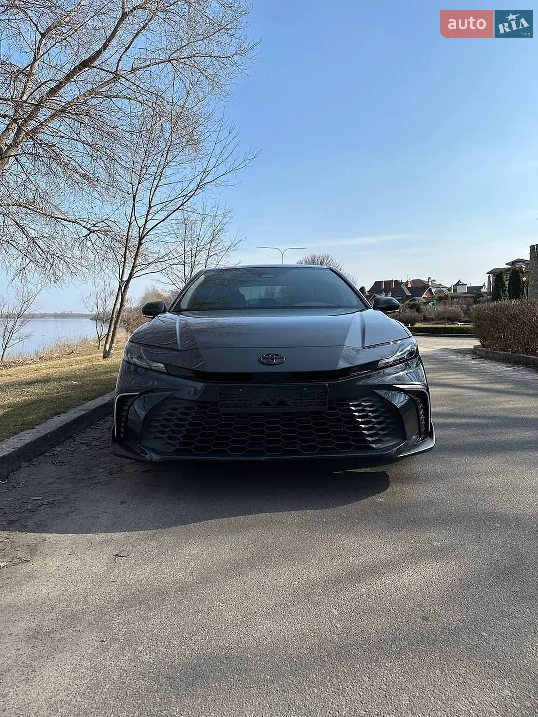 2025 Toyota Camry - мініатюра 2