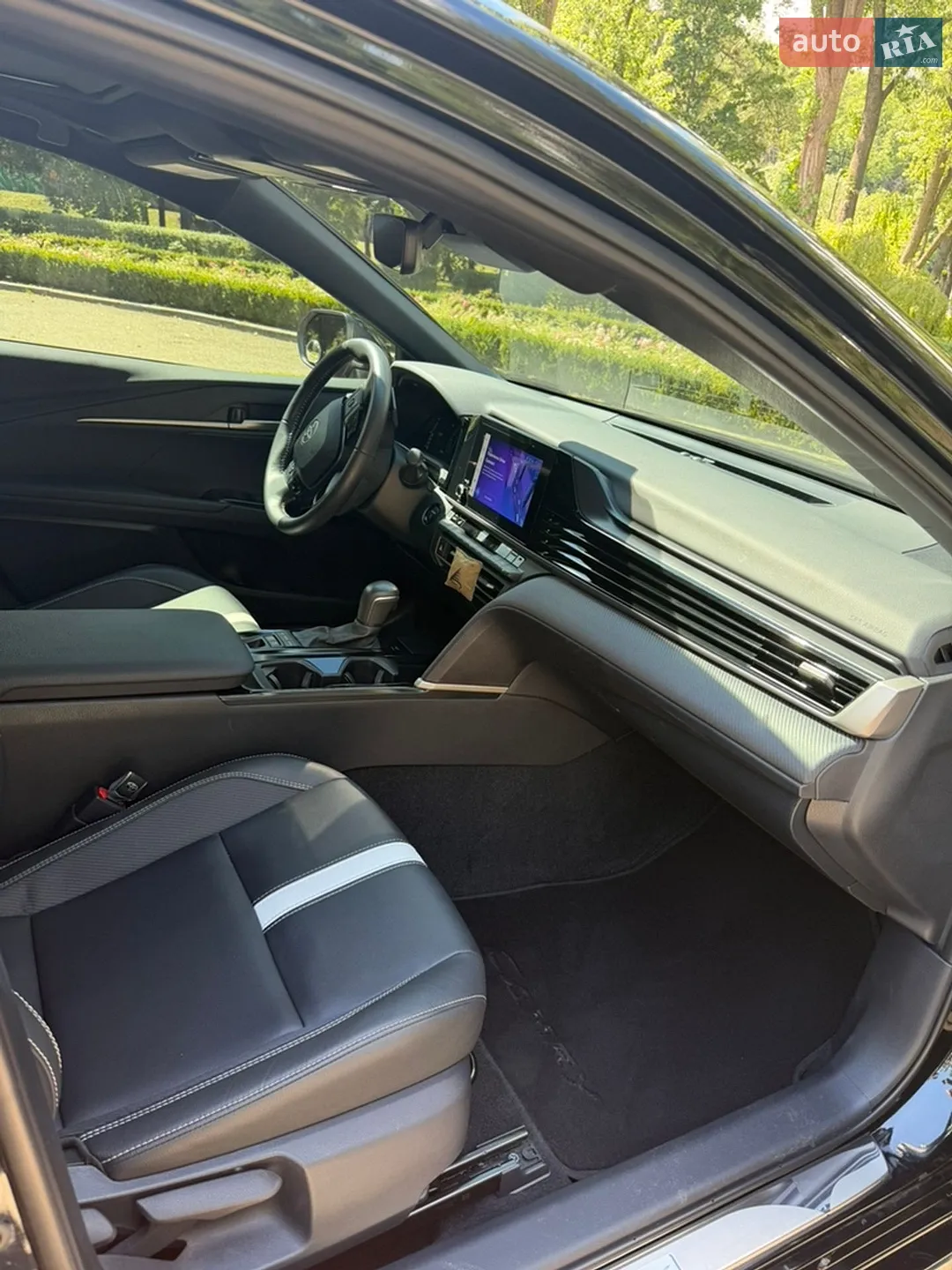 2025 Toyota Camry - мініатюра 16
