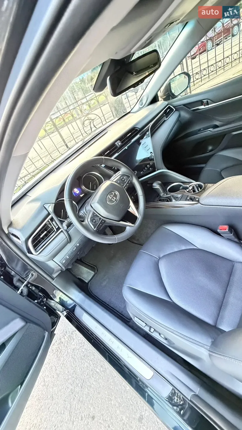 2017 Toyota Camry - мініатюра 30