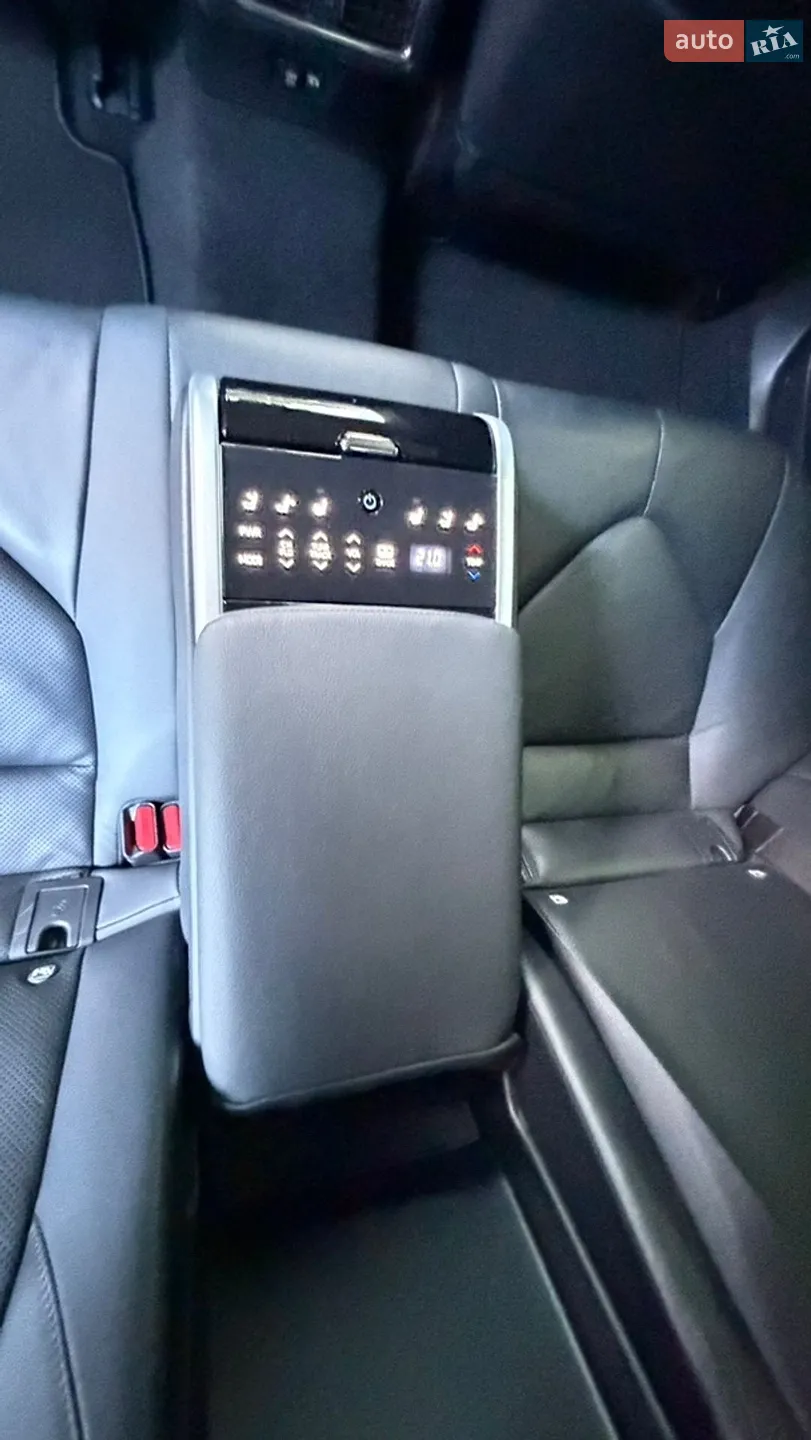 2017 Toyota Camry - мініатюра 35