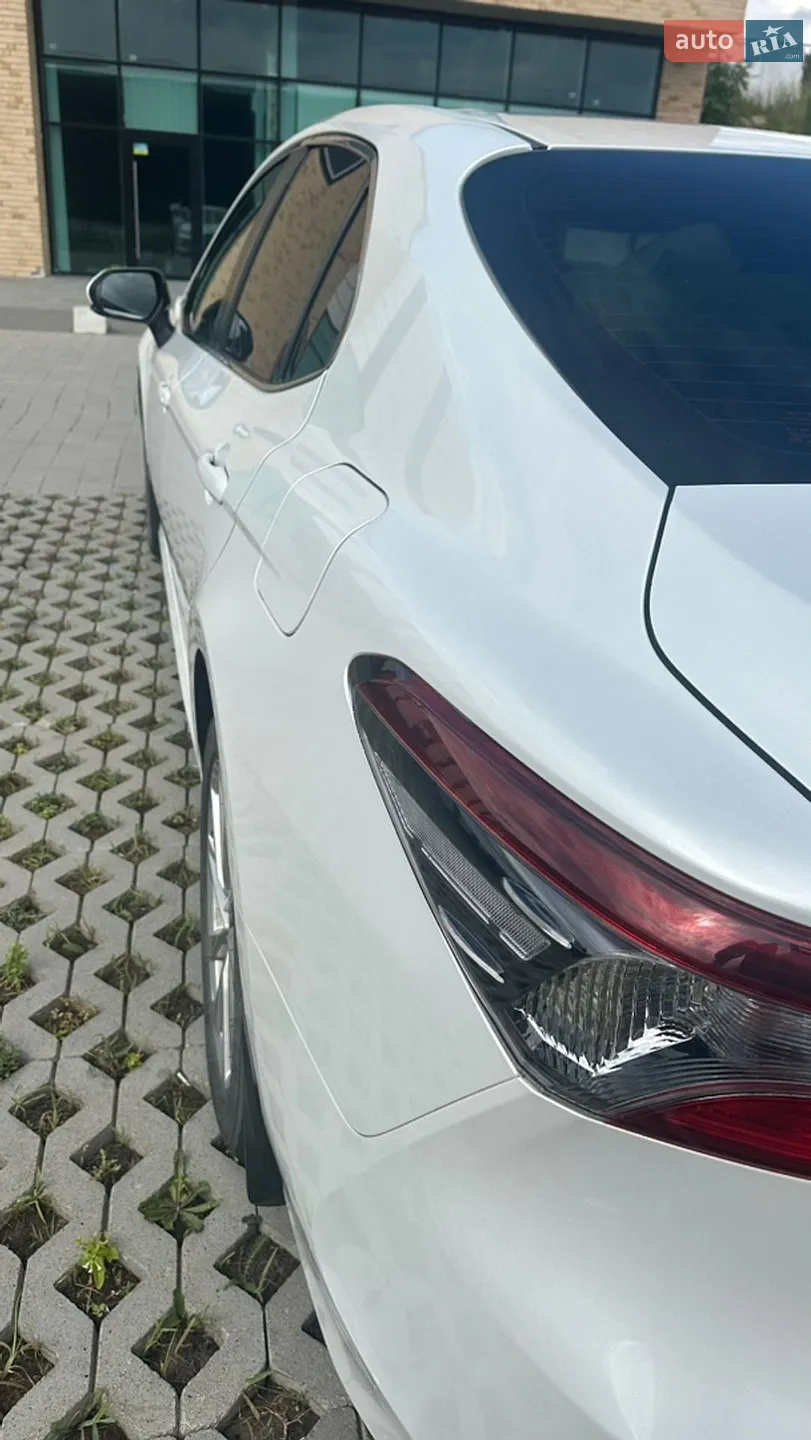 2021 Toyota Camry - мініатюра 8