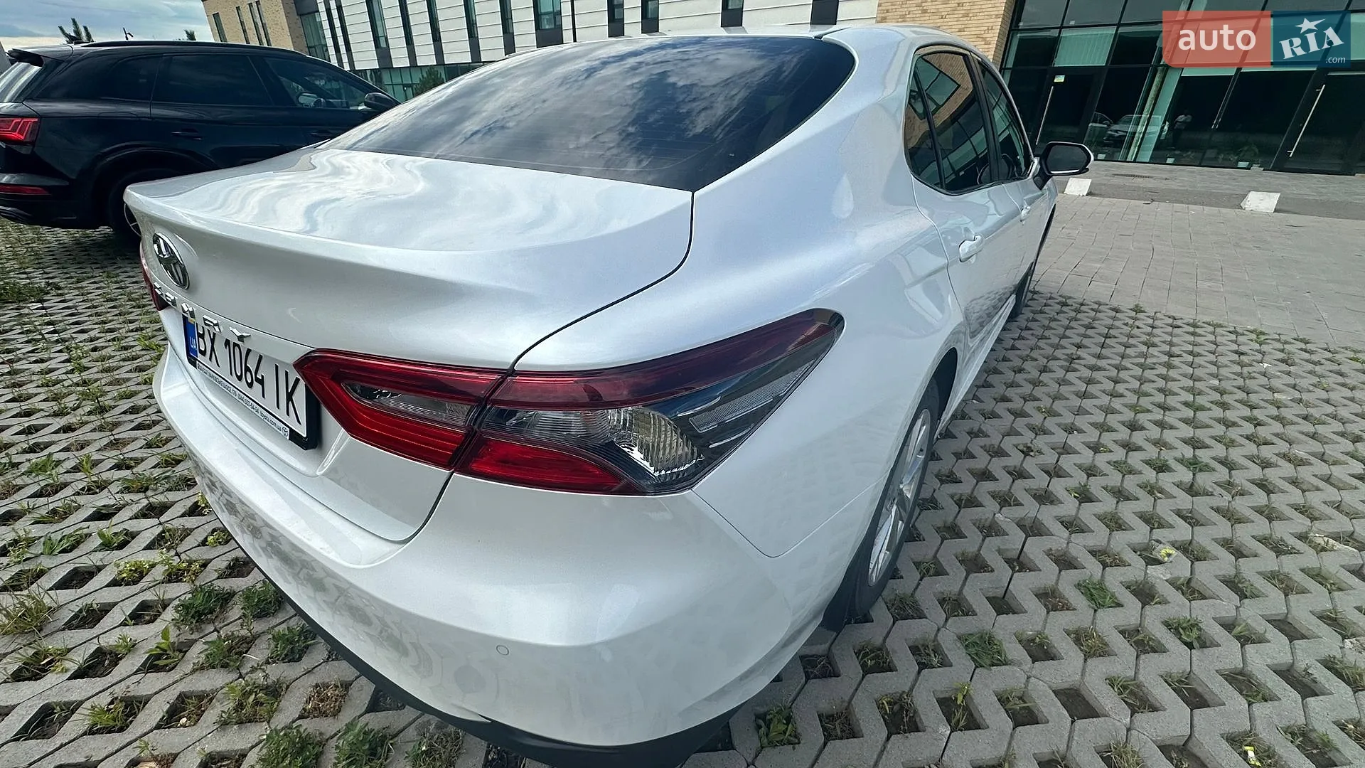 2021 Toyota Camry - мініатюра 16