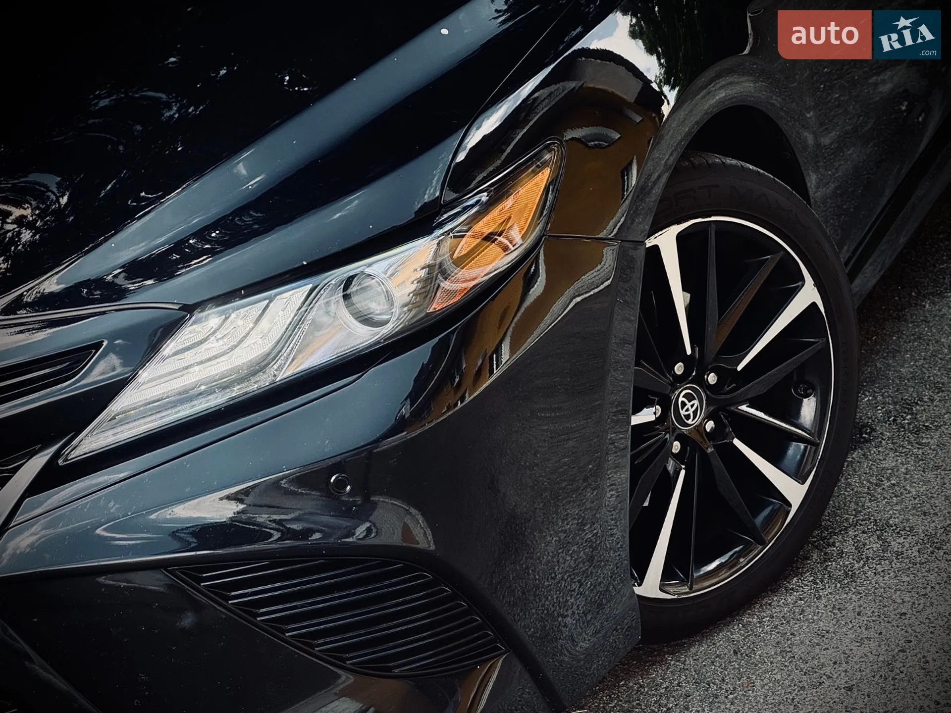 2018 Toyota Camry - мініатюра 2