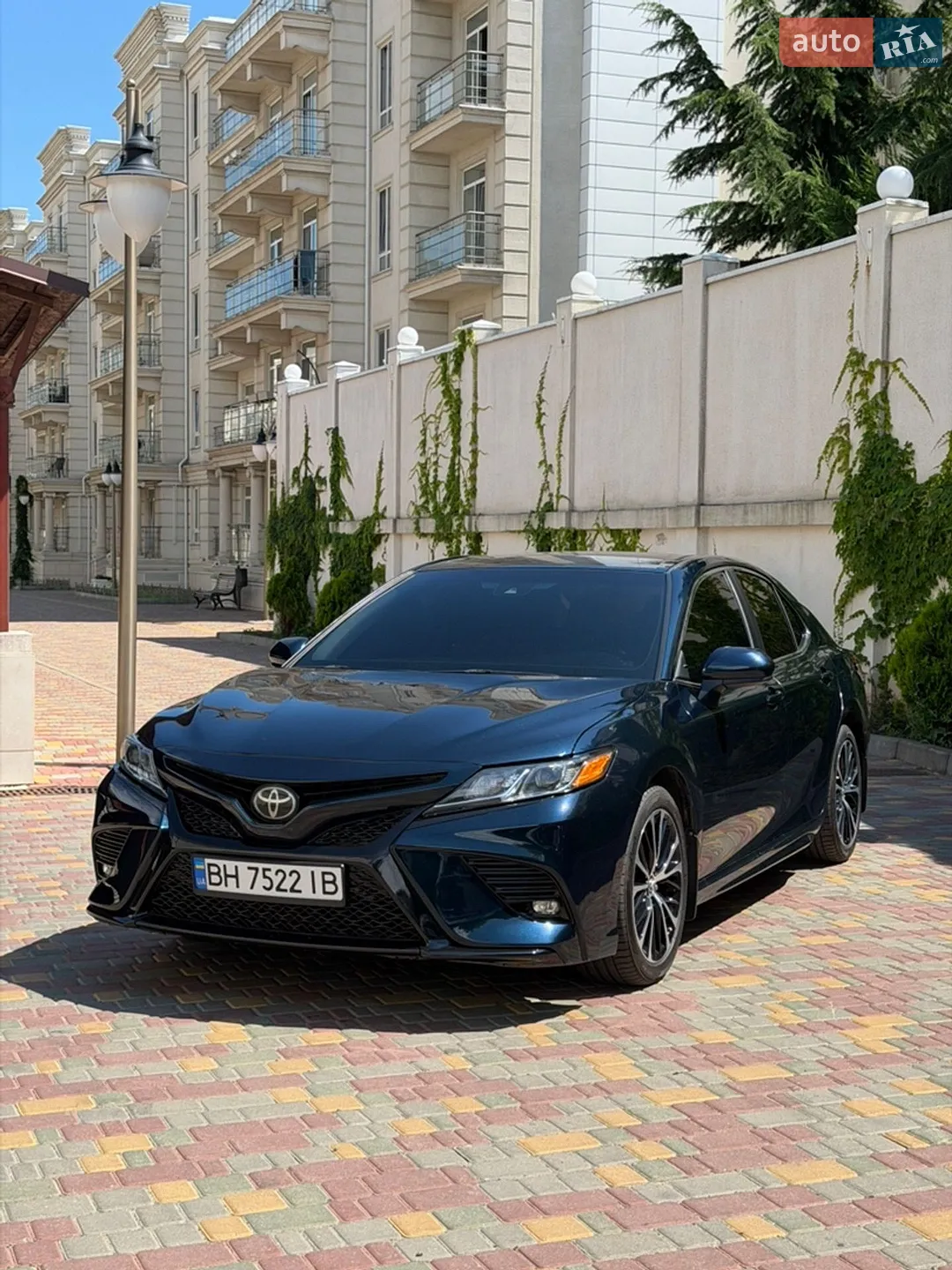 2018 Toyota Camry - фото 1