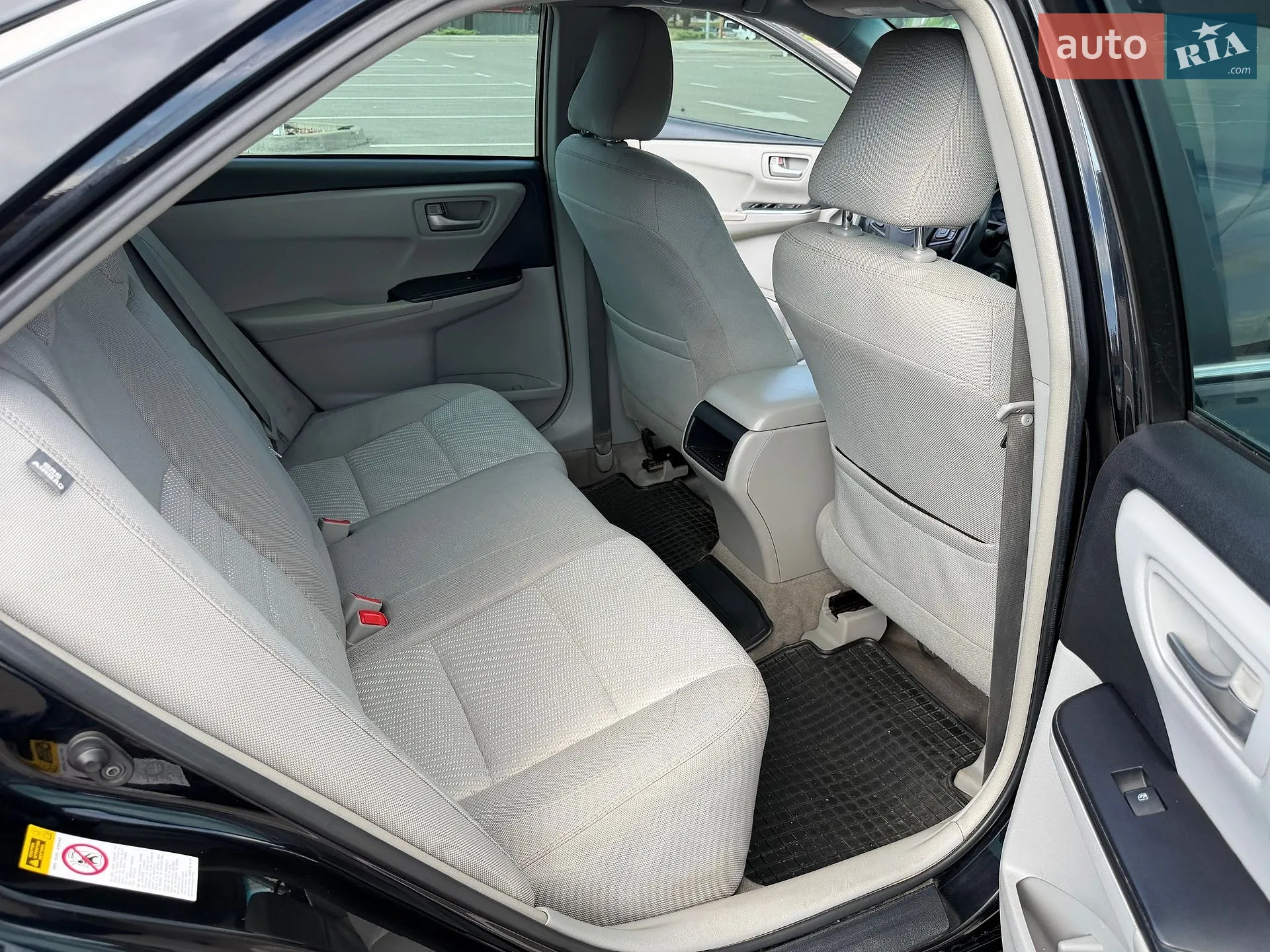 2016 Toyota Camry - мініатюра 15