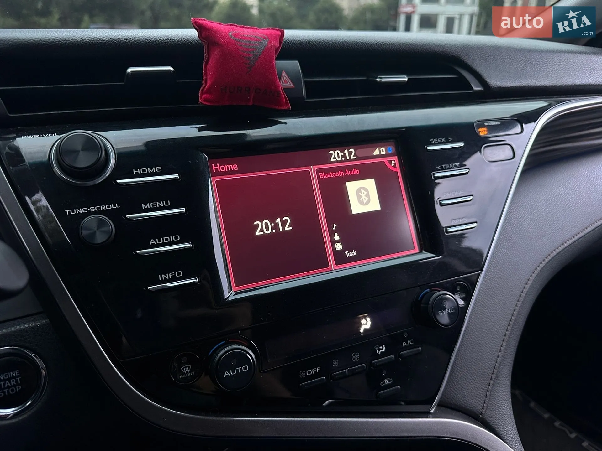 2017 Toyota Camry - мініатюра 13