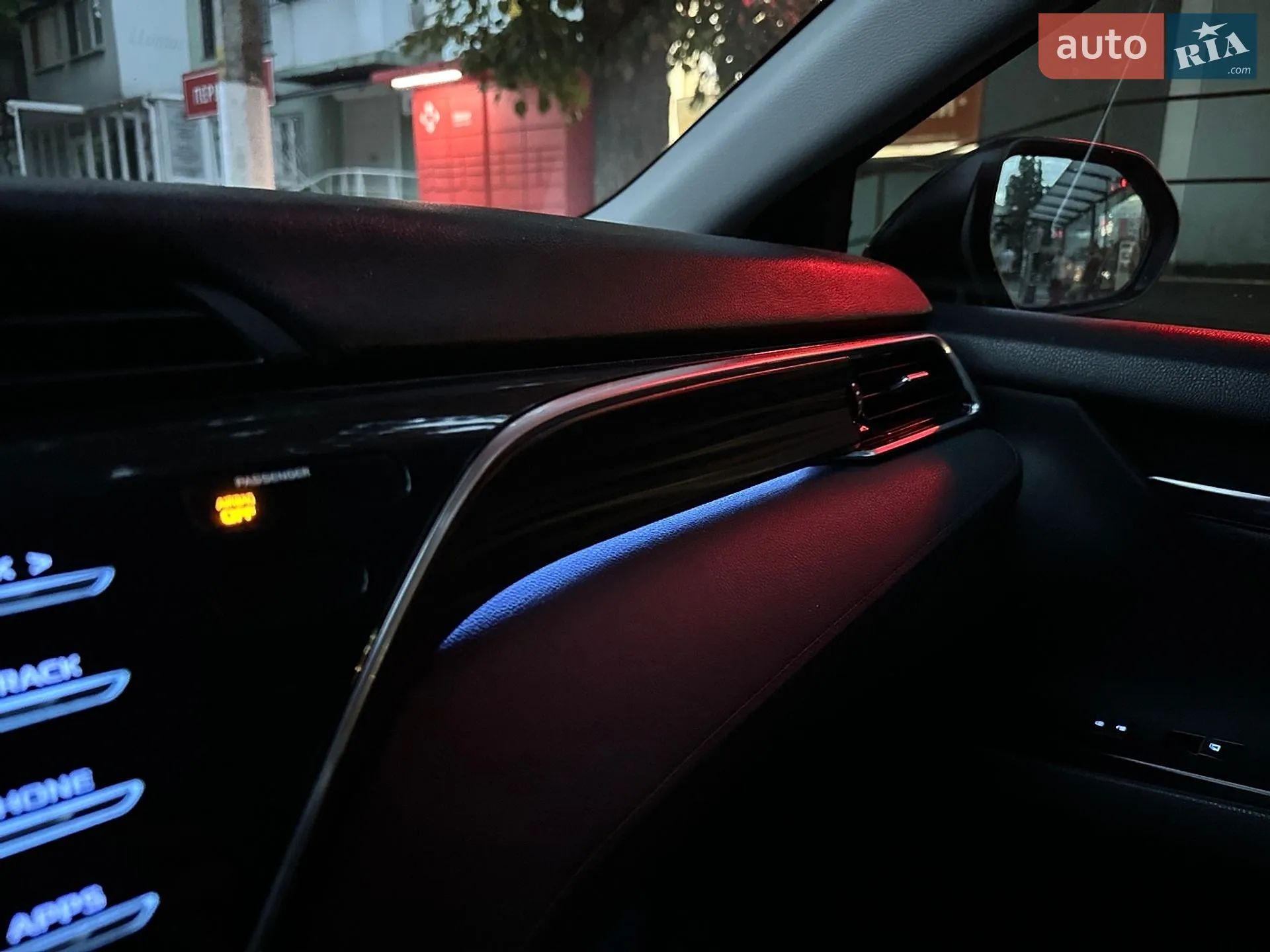2017 Toyota Camry - мініатюра 17