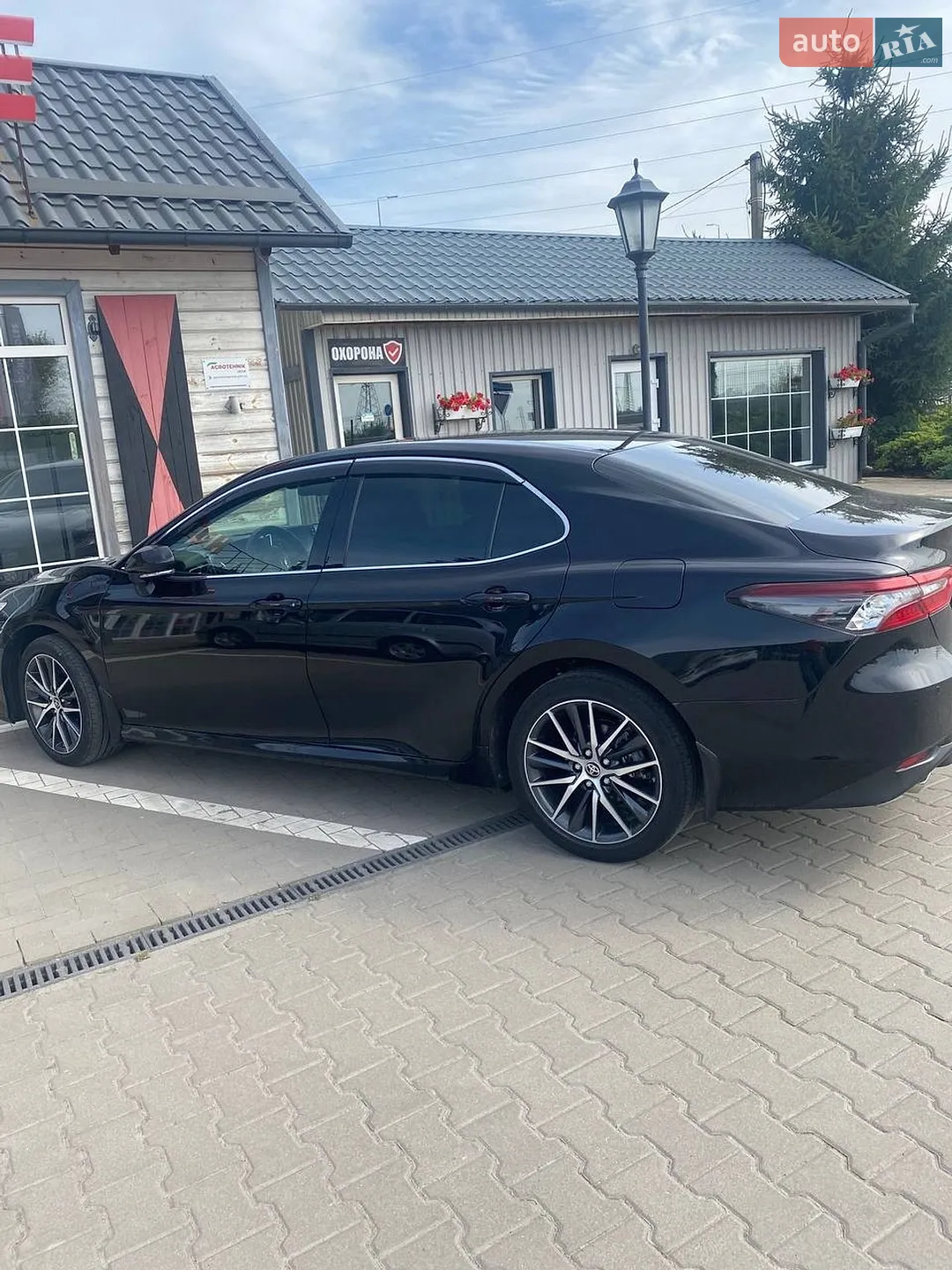 2022 Toyota Camry - мініатюра 3