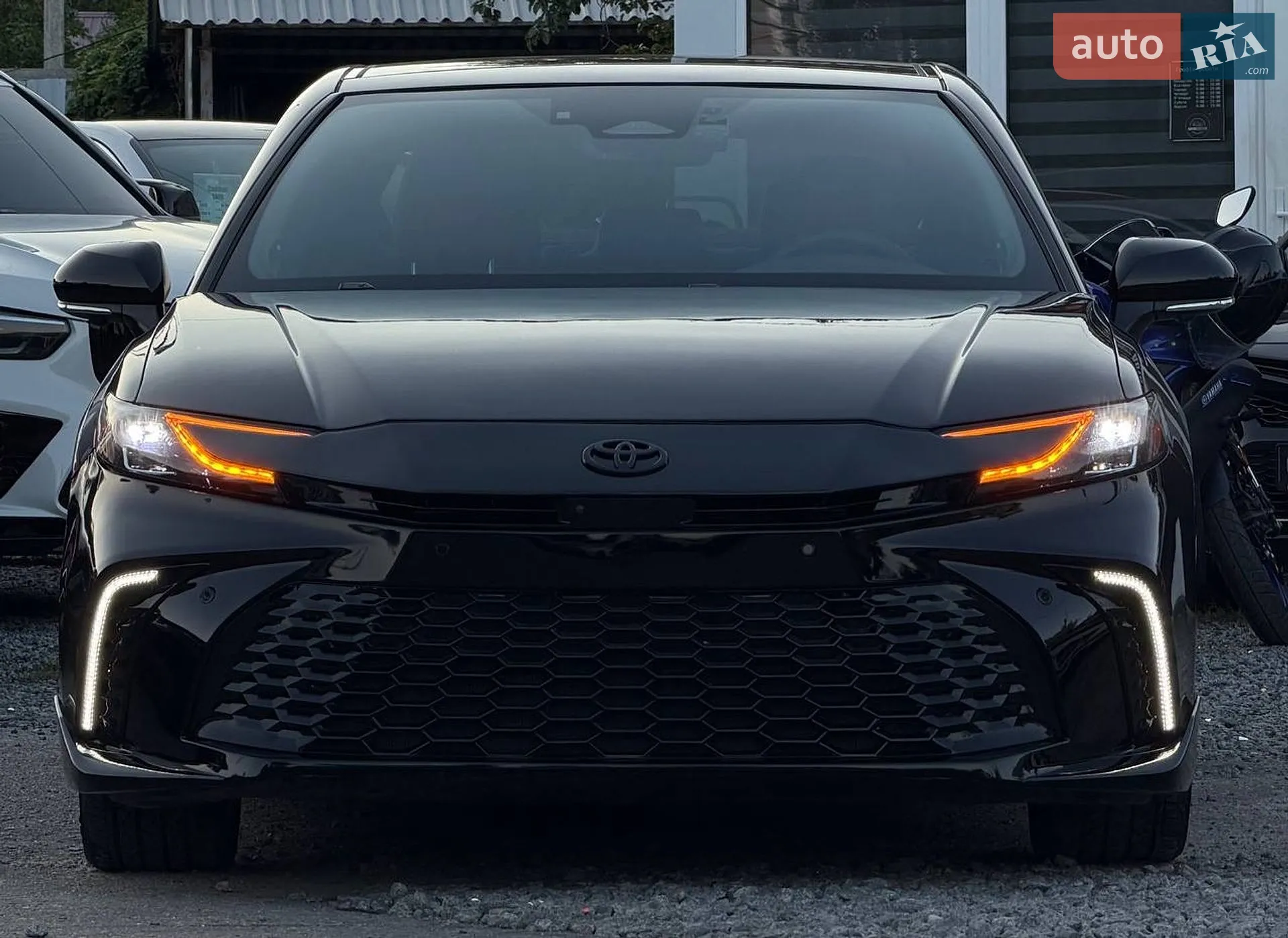 2025 Toyota Camry - мініатюра 12