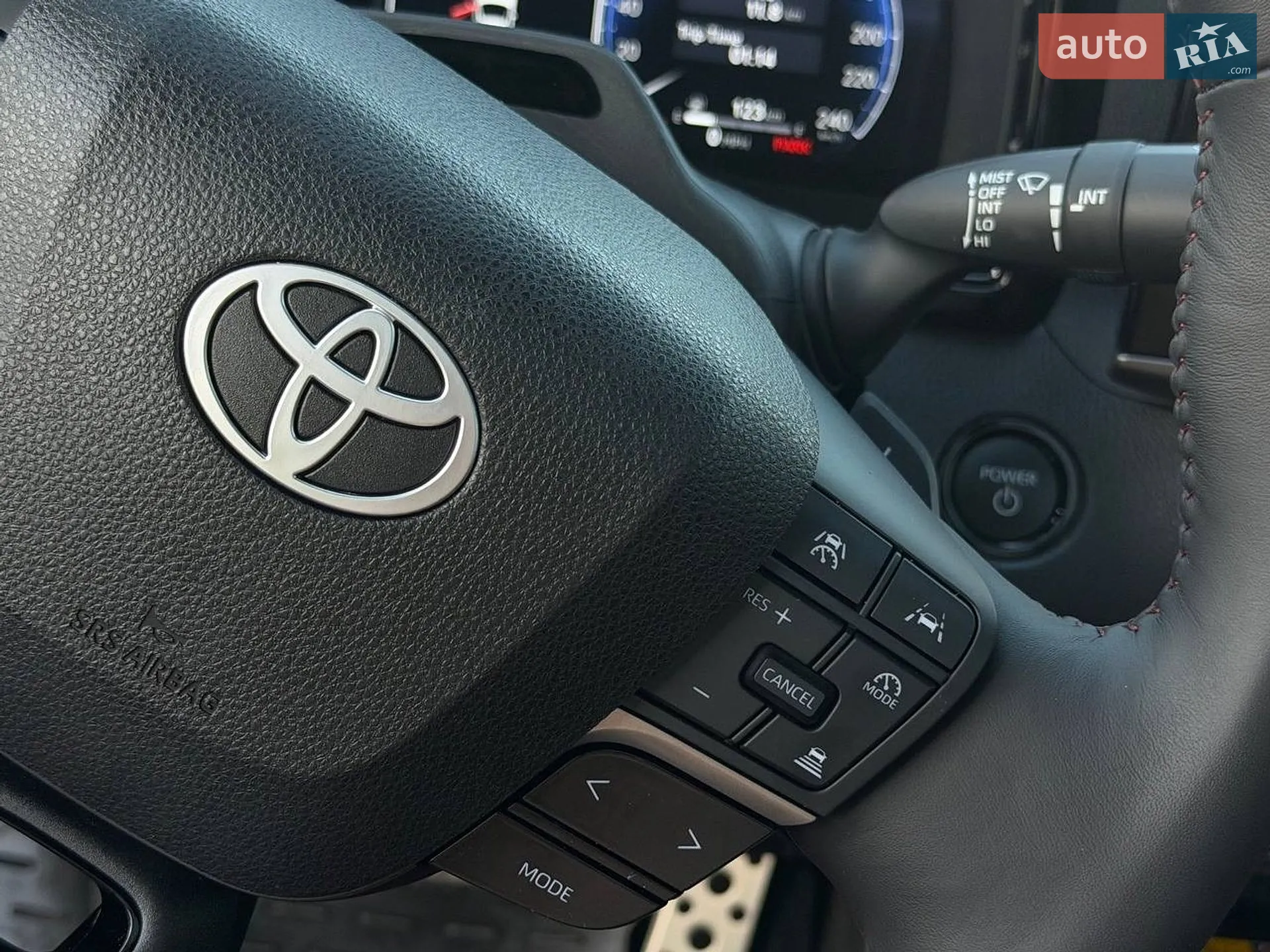 2025 Toyota Camry - мініатюра 33