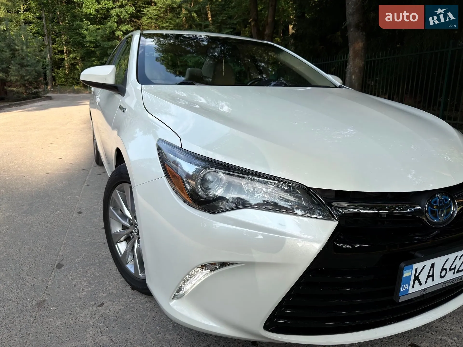 2016 Toyota Camry - мініатюра 2