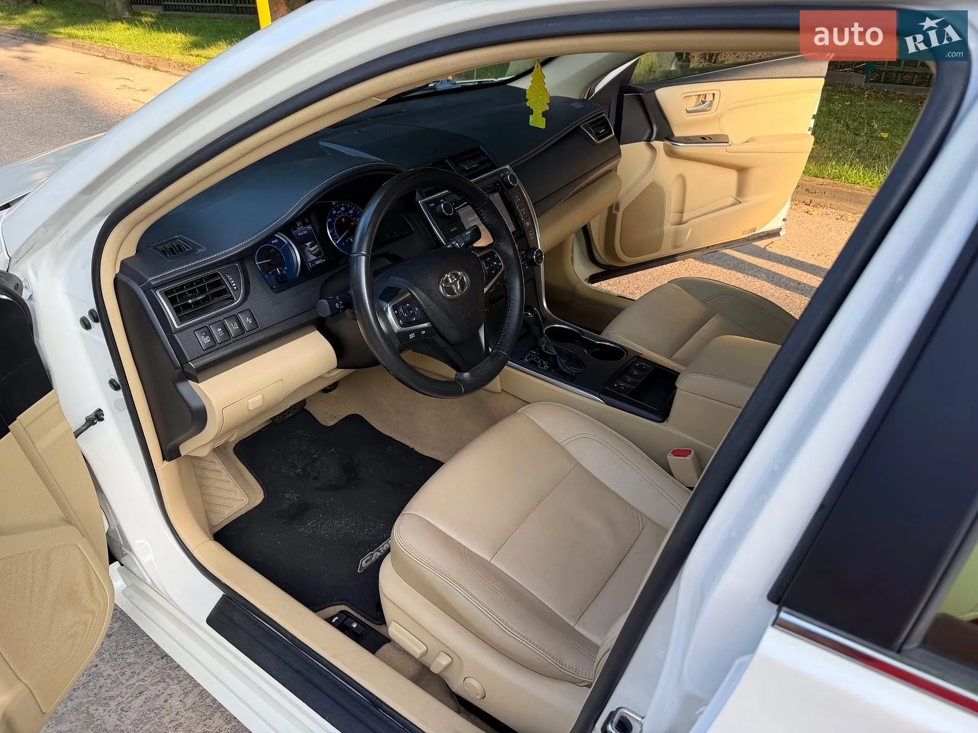 2016 Toyota Camry - мініатюра 20