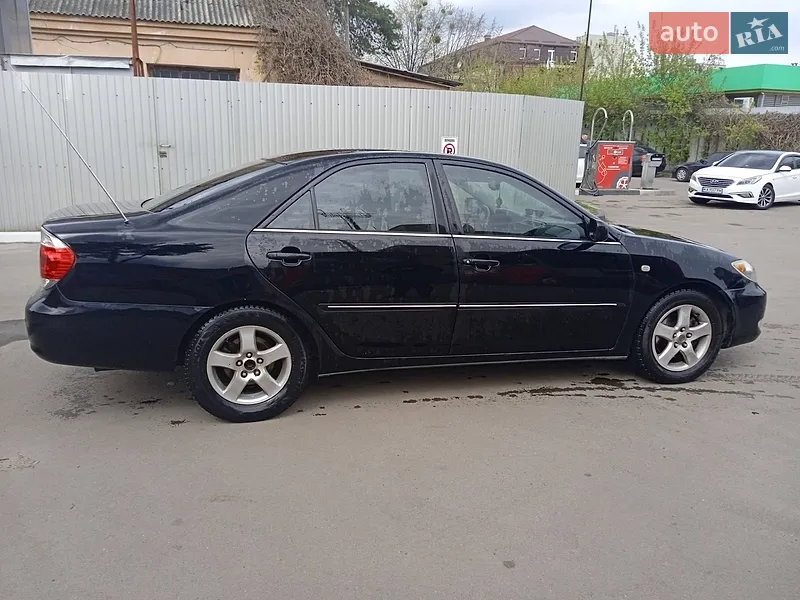 Toyota Camry 2004