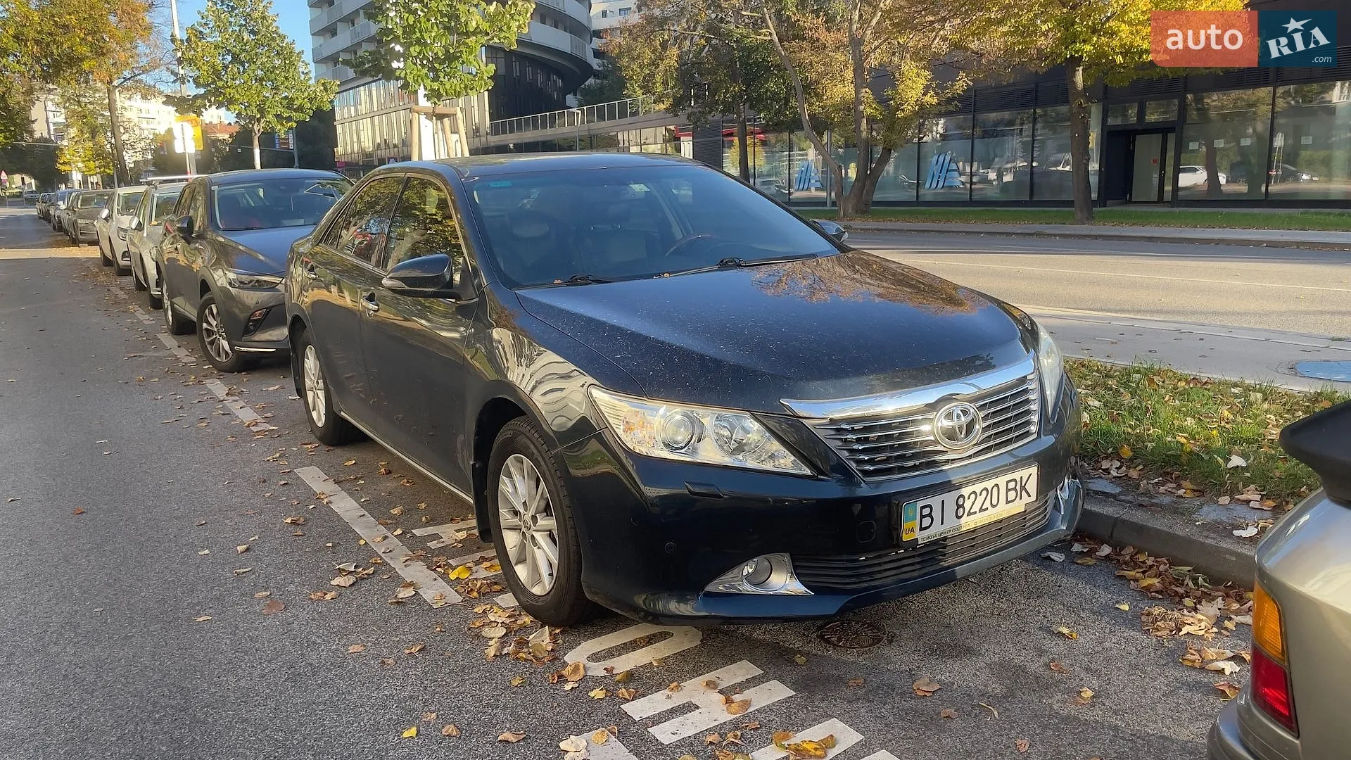 2011 Toyota Camry - фото 1