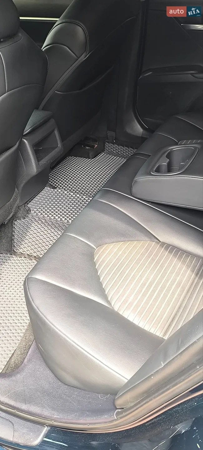 2020 Toyota Camry - мініатюра 27