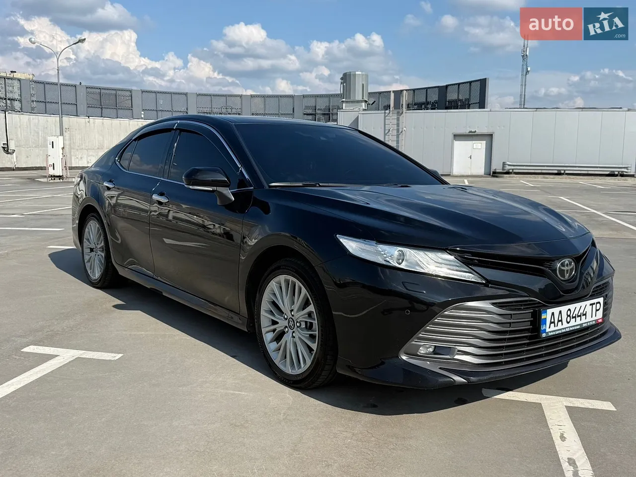2019 Toyota Camry - мініатюра 8