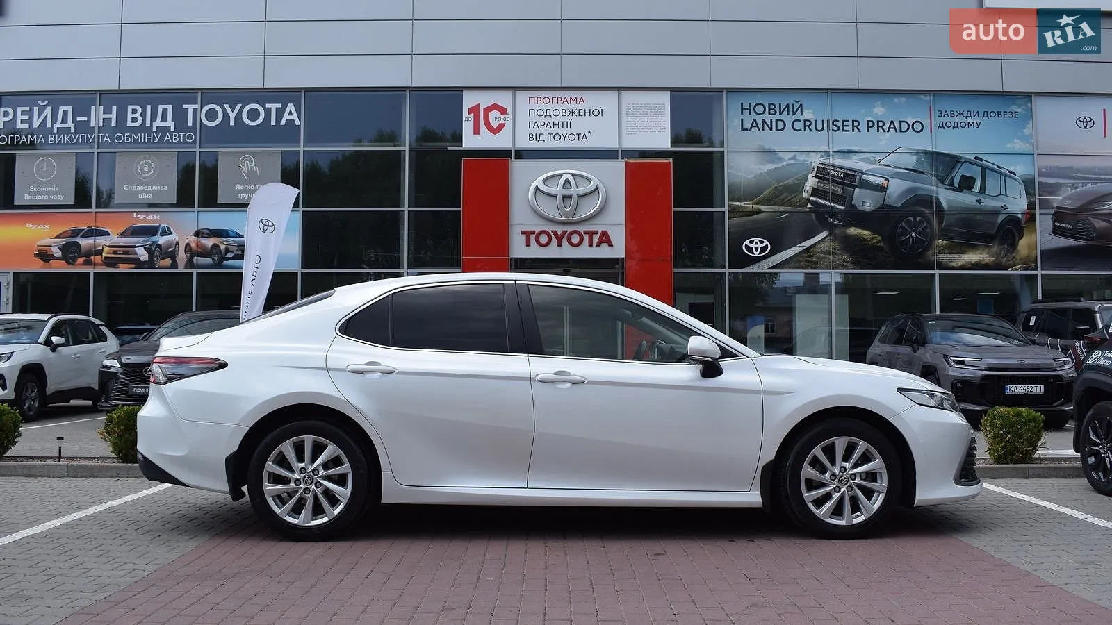 2021 Toyota Camry - мініатюра 18