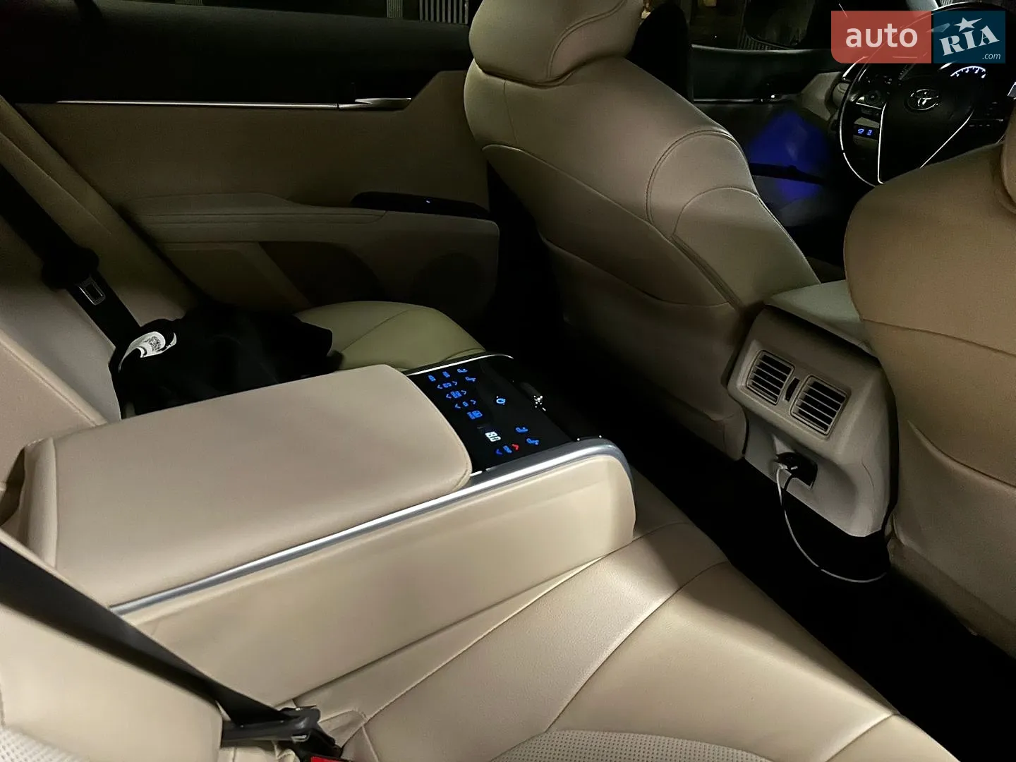 2018 Toyota Camry - мініатюра 14