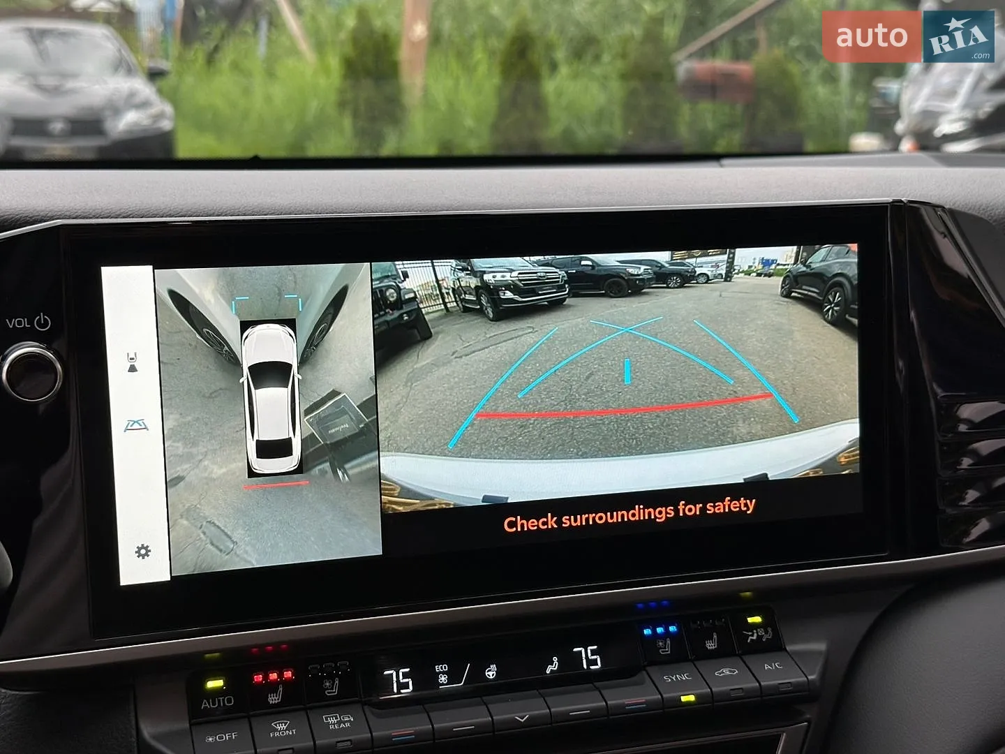 2025 Toyota Camry - мініатюра 35
