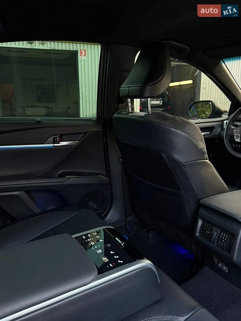 2025 Toyota Camry - мініатюра 22